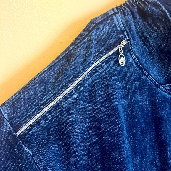 L/M Blue Denim Jeans Top Zippers on Shoulders 2 Front Pockets 65% Cotton Cute - Picture 4 of 14